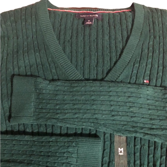 Not for sale. Tommy Hilfiger solid V-Neck green women sweater. - Picture 4 of 4